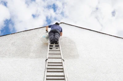 Peinture extérieure à la Forêt-de-Tessé — façades et ravalement